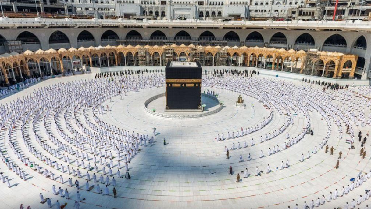 أكثر من 80 ألف بلاغ لإدارة العمليات والتحكم والسيطرة بالمسجد الحرام
