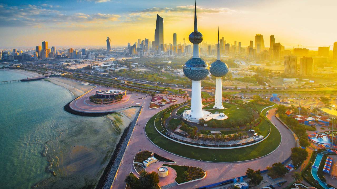 بعد وفاة رجل وزوجته بتركيا.. الكويت تحذر مواطنيها: لا تسافروا إلى الدول الموبوءة بكورونا