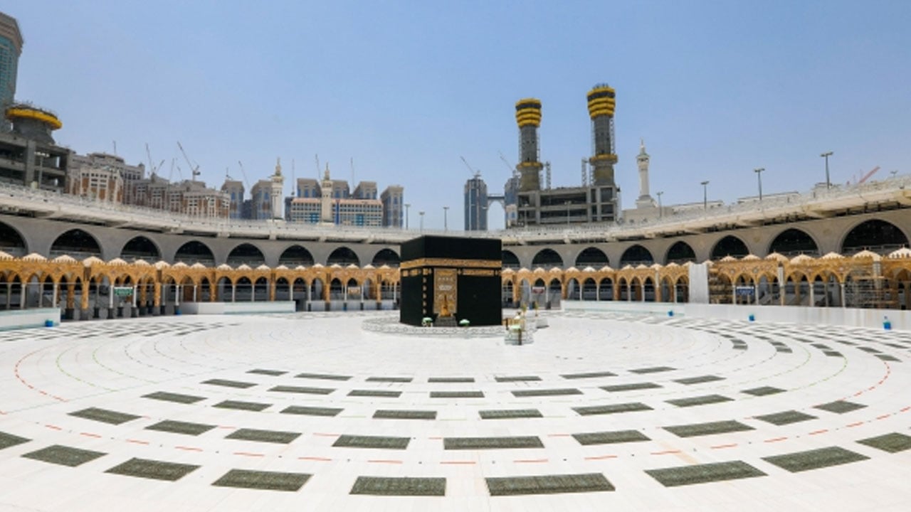 سلالم كهربائية بالمسجد الحرام تخدم 105 آلاف شخص كل ساعة