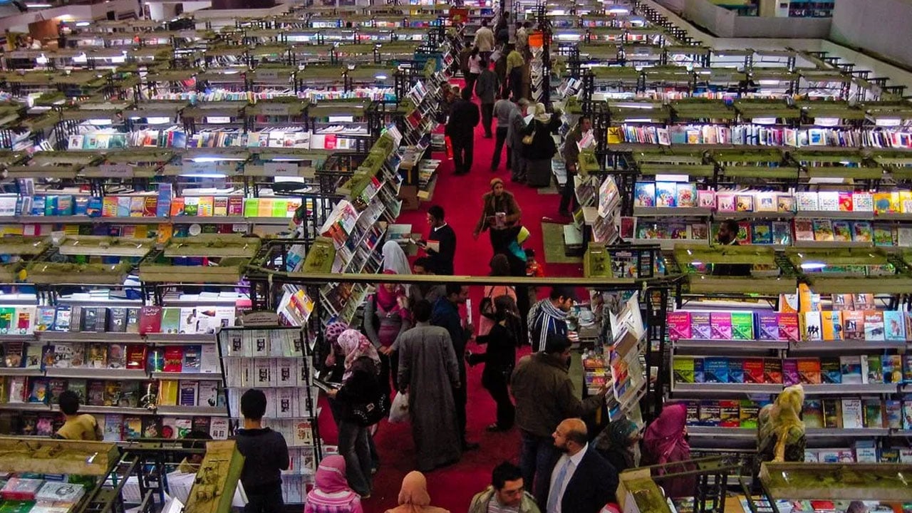 تأجيل مفاجئ لمعرض القاهرة الدولي للكتاب بقرار من وزيرة الثقافة