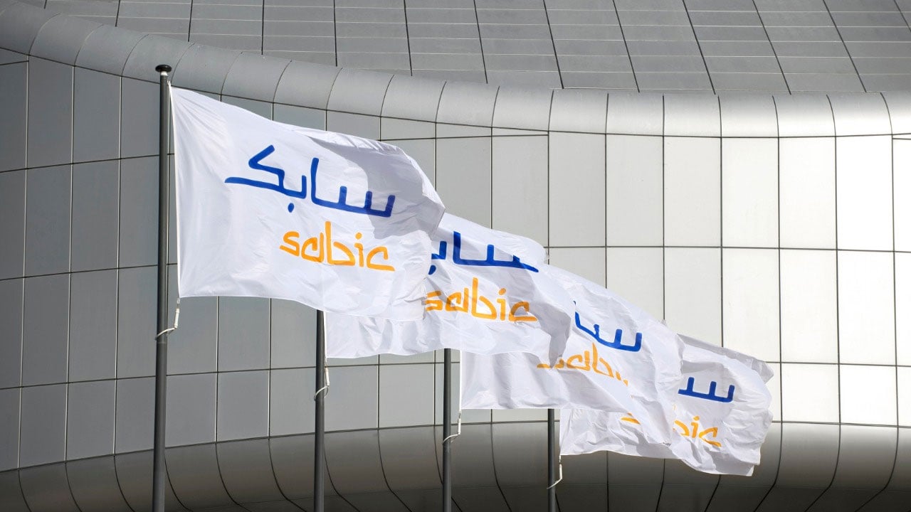 «سابك» تعزز سلامة العاملين في الخطوط الأمامية بـ«واقٍ عالمي» للوجه