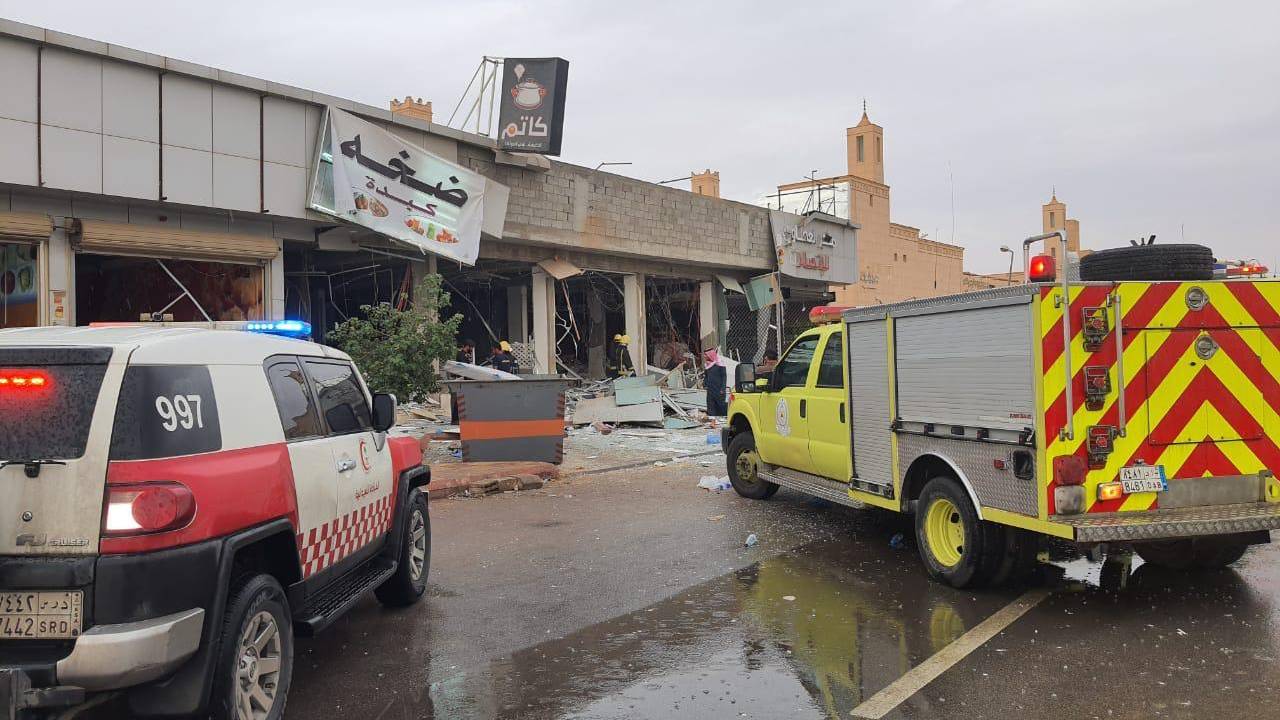 6 إصابات وحالة وفاة في حادث تسرب غاز بأحد مطاعم الرياض