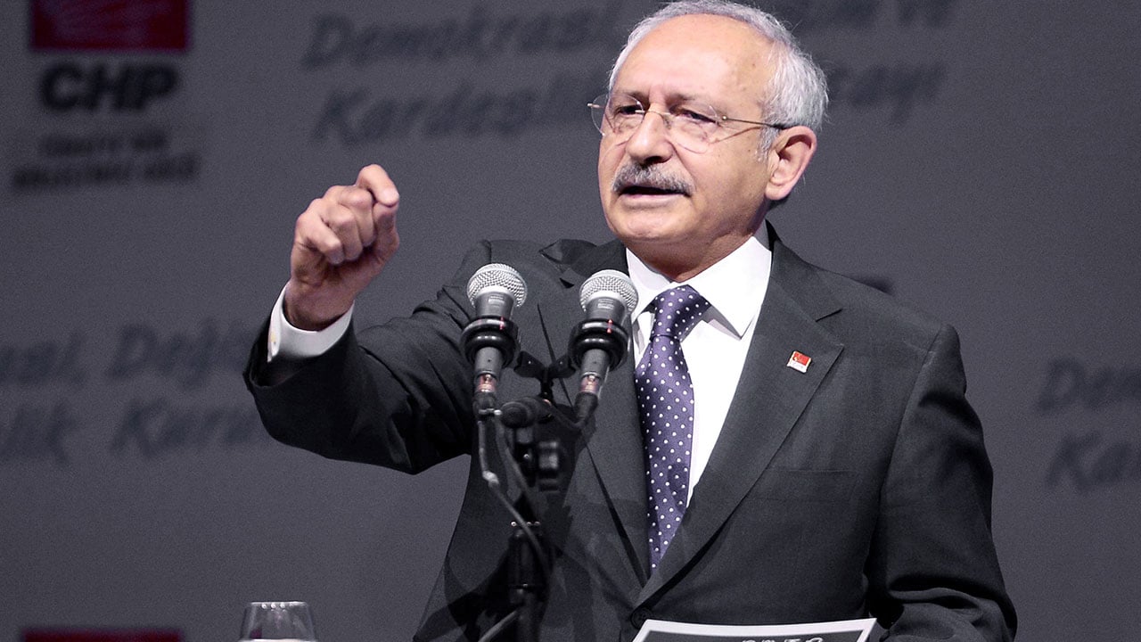 زعيم المعارضة التركية يتوعد «العصابة الخماسية» المقربة من أردوغان