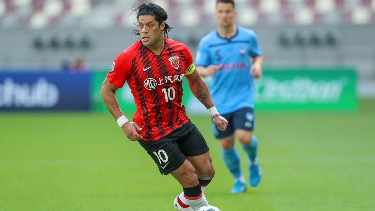 الهلال يكشف حقيقة الاقتراب من صفقة هالك