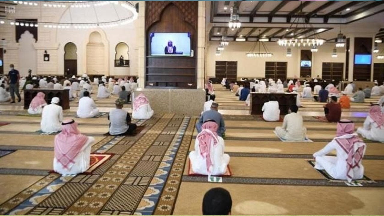 خطباء السعودية: الشريعة الإسلامية تحذر من جميع أشكال الفساد