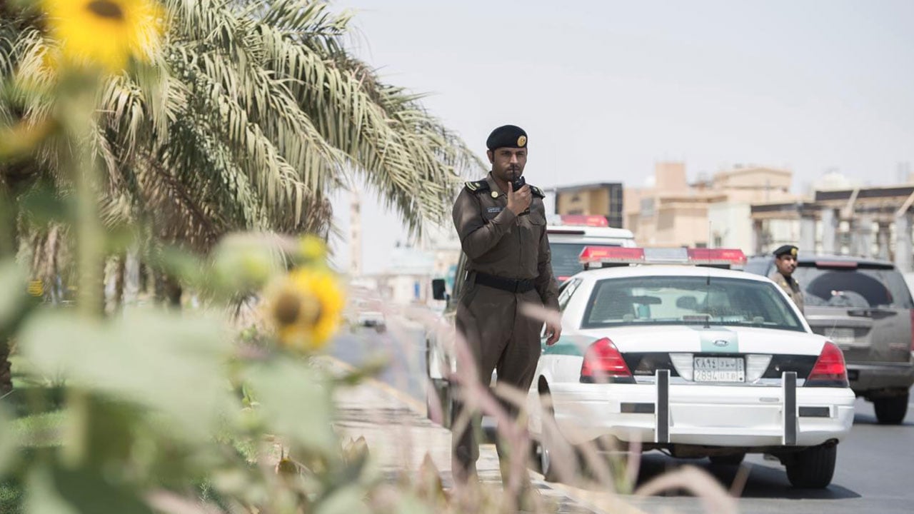 اليوم.. بدء رصد مخالفات طمس أو تغيير معلومات لوحة المركبة