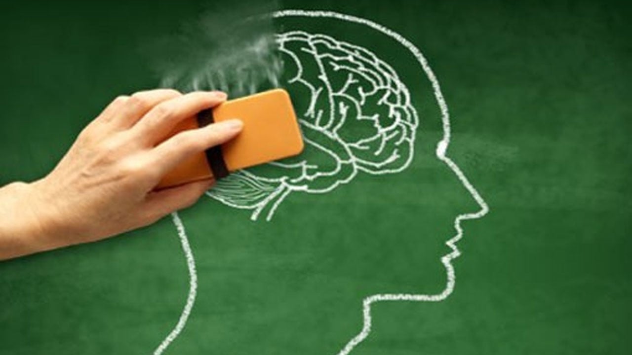 مشاكل النسيان لدى كبار السن.. كيف تتعامل معها؟
