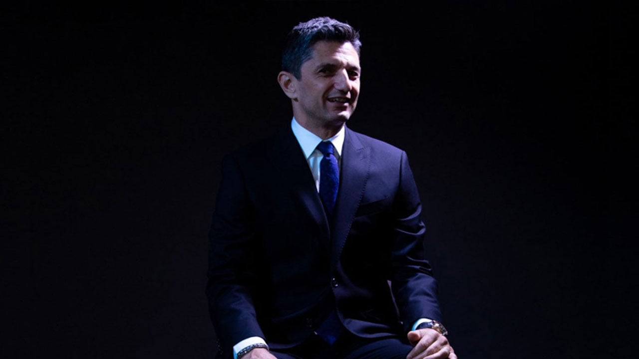 لوشيسكو أفضل مدرب روماني في 2020