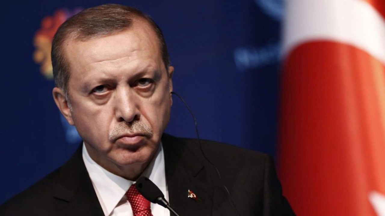 تركيا ترضخ.. أردوغان يتسول التفاوض مع الإدارة الأمريكية الجديدة
