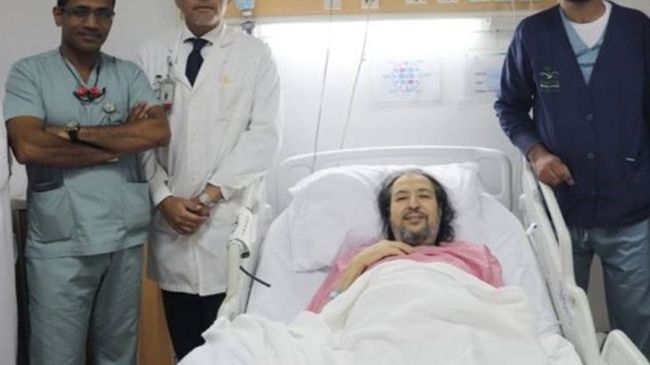 خالد سامي في حالة صحية حرجة.. وزوجته: «أصيب بضيق تنفس»