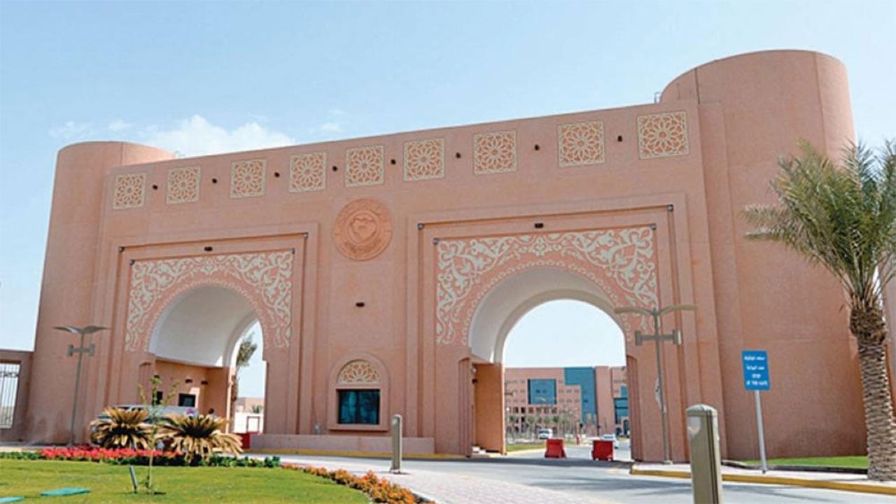 جامعة الملك فيصل تنشر ألف بحث علمي بقاعدة «سكوبس»