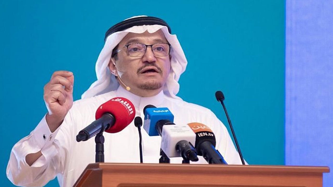 اعتماد الخطة الدراسية المطوّرة للتعليم عن بُعد للمرحلتين الابتدائية والمتوسطة