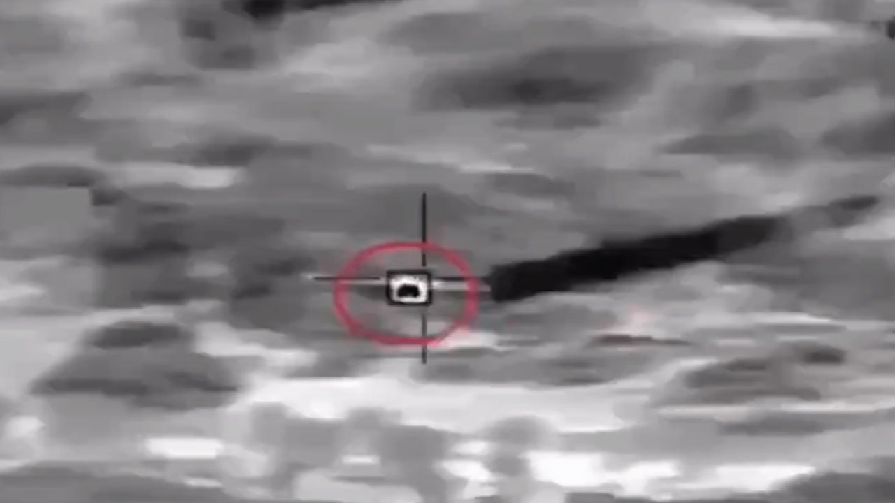 بالفيديو.. لحظة رصد وتدمير 3 طائرات حوثية مفخخة أطلقت باتجاه المملكة