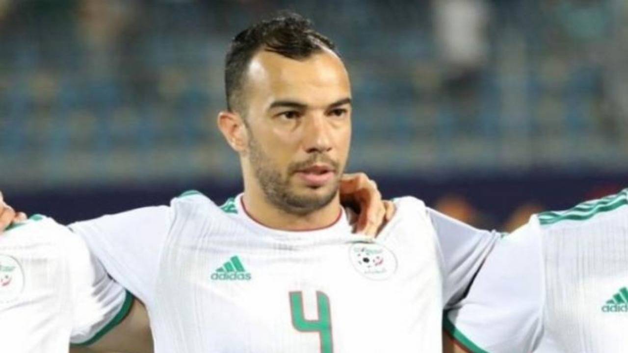 خبير لوائح يكشف حقيقة الأهلي في ضم بلعمري وموقف الشباب ضده