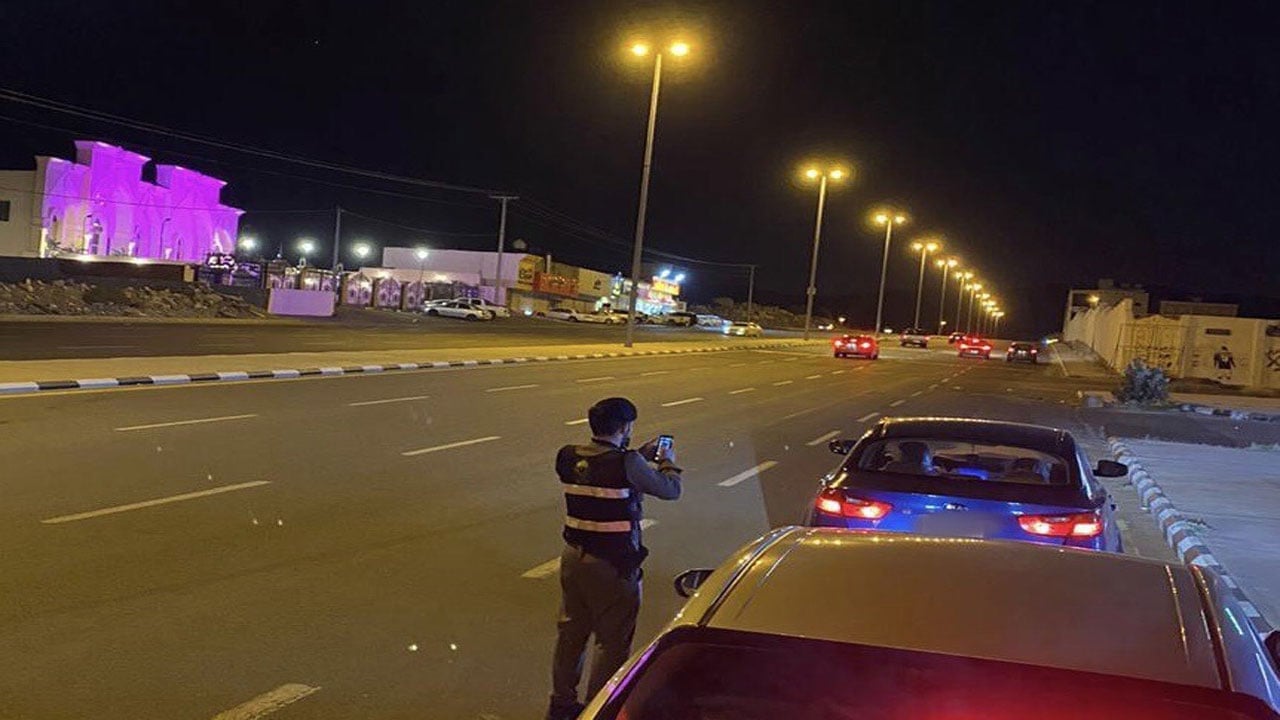 مرور الطائف يضبط قائد مركبة وثّق مخالفته بمواقع التواصل