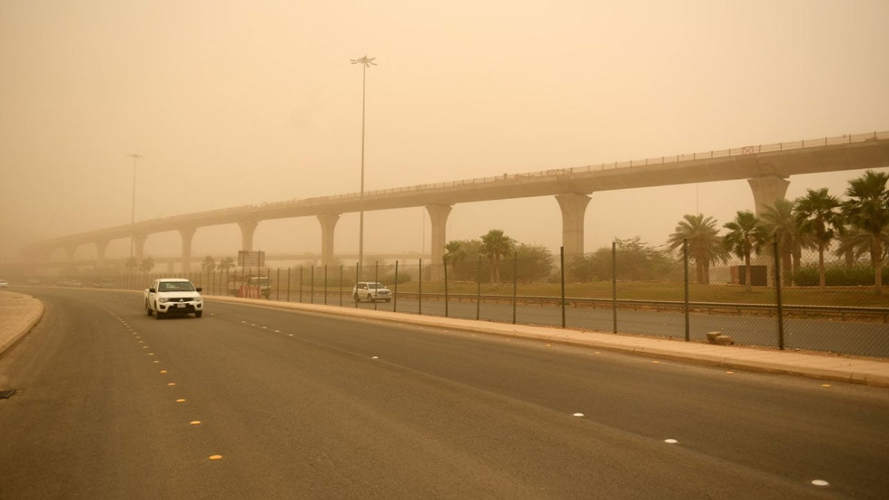 الأرصاد عن طقس الخميس: درجات حرارة صفرية ورؤية محدودة على بعض المناطق