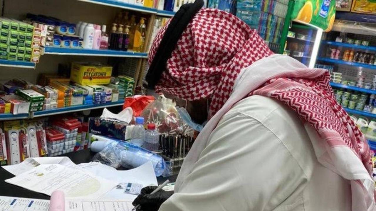 «أمانة الشرقية» تُنفذ 1798 جولة على المنشآت التجارية بالمنطقة