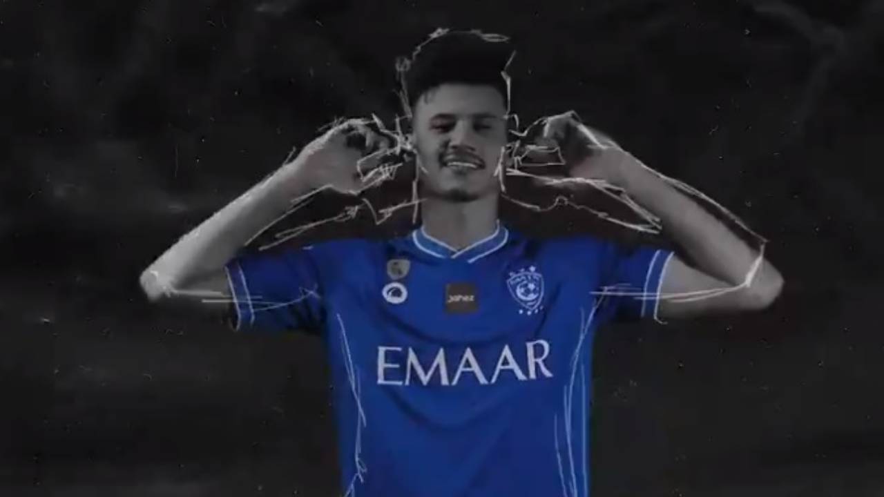 بالفيديو.. صفقة من العيار الثقيل.. الهلال يخطف عبدالله الحمدان رسميًا