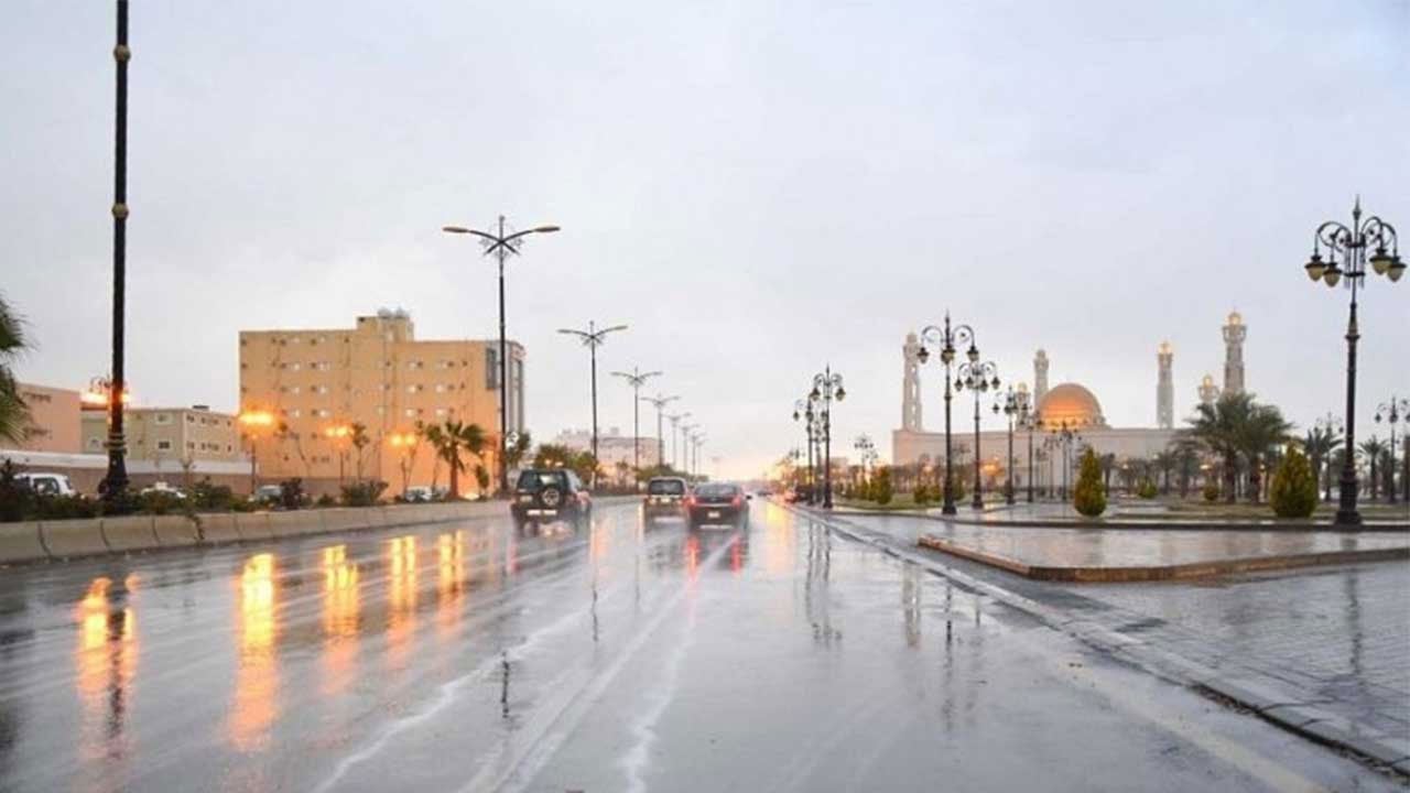 «الأرصاد» عن طقس السبت: تدنّ في درجات الحرارة ونشاط للرياح