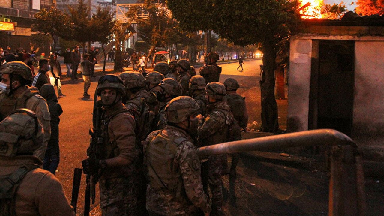الجيش اللبناني يوقف 5 أشخاص بينهم سوري على خلفية أحداث طرابلس