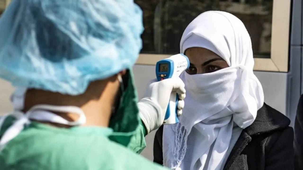 وزير السياحة يوجّه بتشديد الرقابة على المنشآت: إجراءات كورونا ضرورة