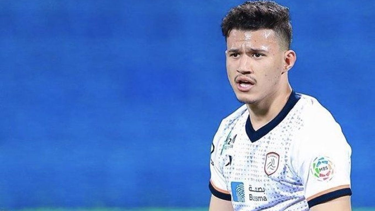 بند في العقد يُبعد عبدالله الحمدان عن مواجهة الهلال والشباب