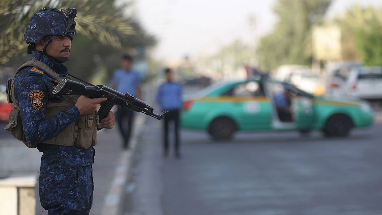 تعرُّض منزل نائب في البرلمان اللبناني لقذيفة صاروخية في بيروت