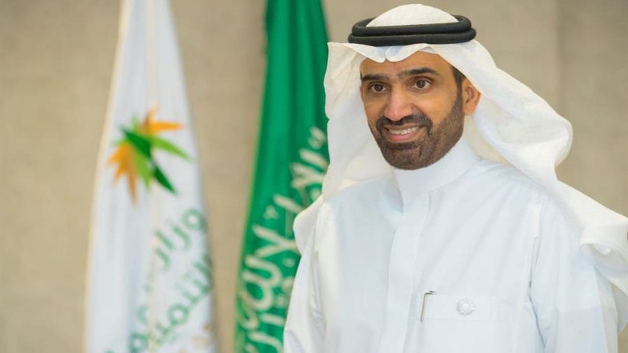 وزير الموارد البشرية يشيد بترتيب السعودية في تقرير «المرأة» عالميًّا