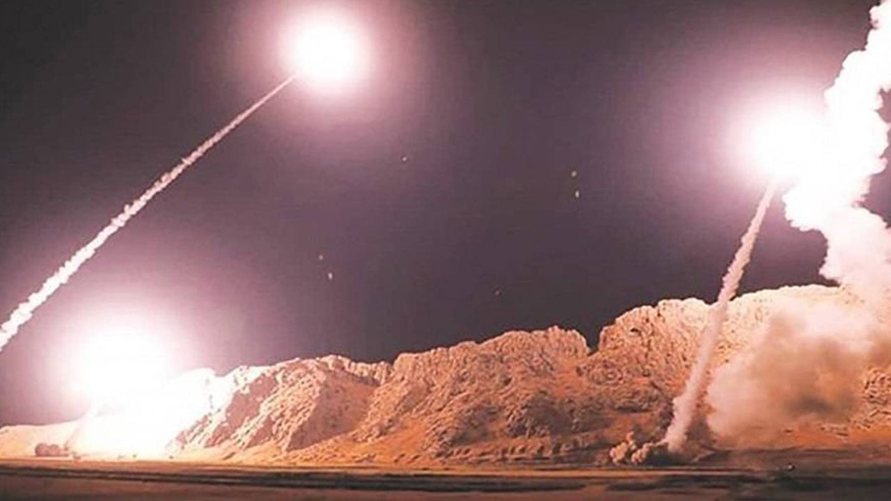 «عين الأسد».. 10 صواريخ تستهدف القاعدة العسكرية بالأنبار