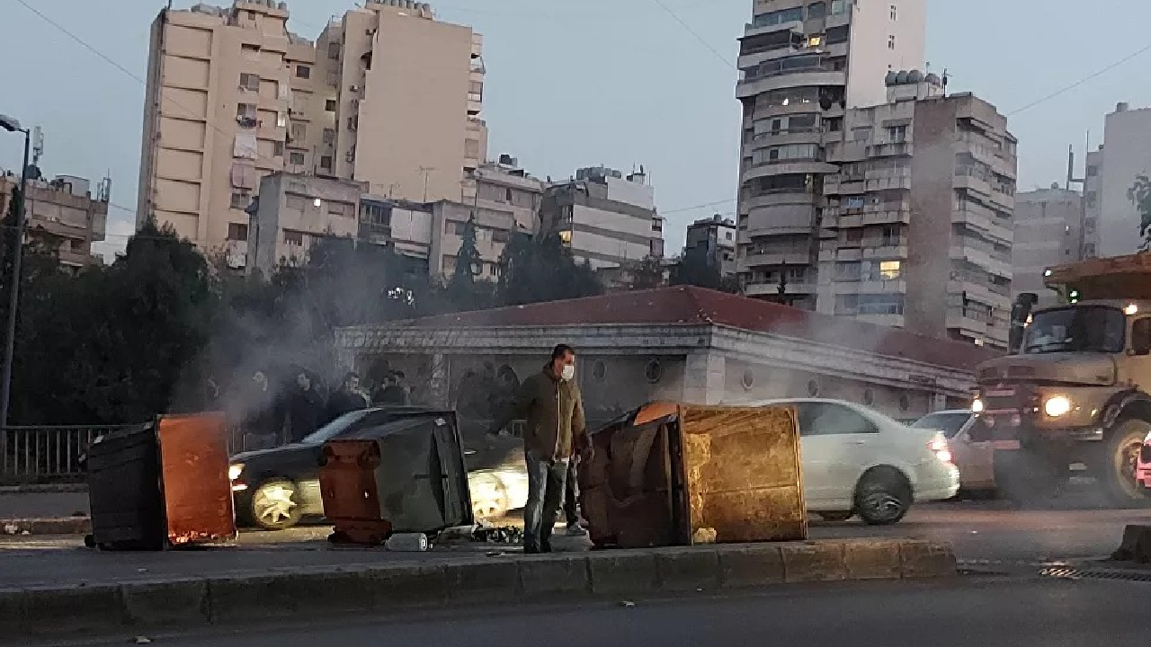 إصابة 7 في حادث دهس متعمد لمحتجين في بيروت