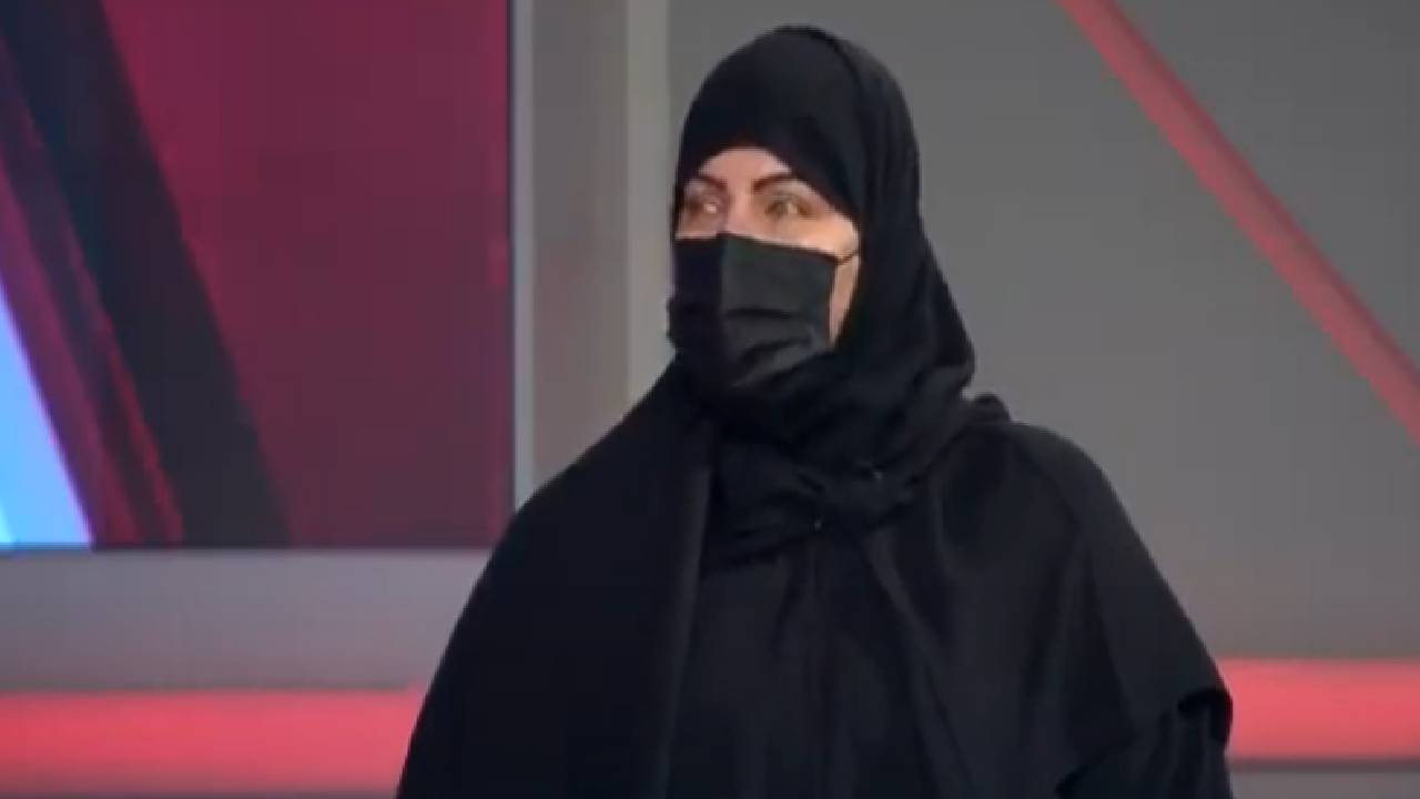 لحظات مؤثرة بعد استعادة مواطنة بصرها.. وأم مروان تكشف مفاجأة وزير الصحة