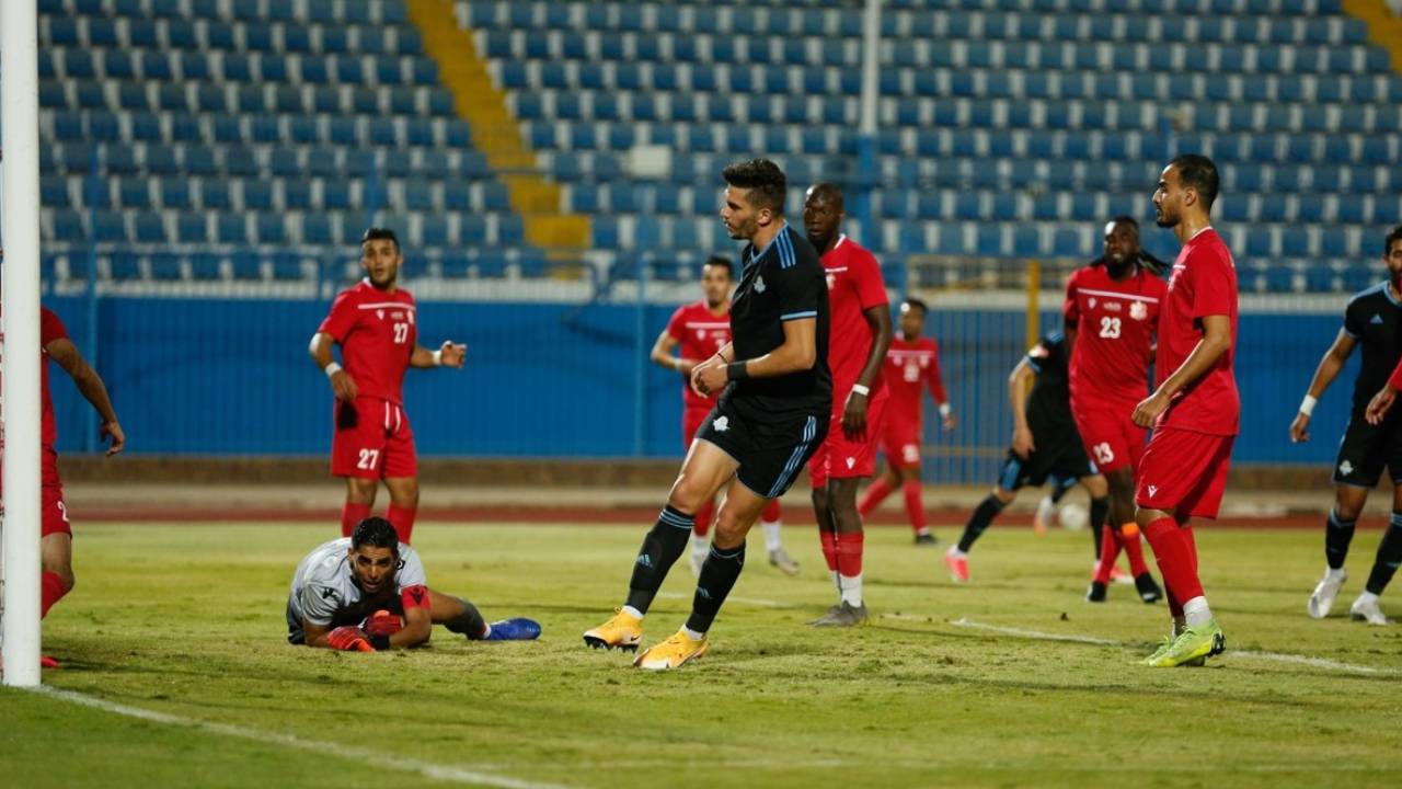 هداف بيراميدز يدعم هجوم فلسطين أمام الأخضر