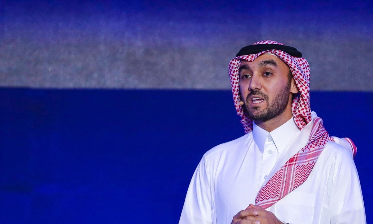 الفيصل يهنئ باخ بتزكيته رئيسًا للجنة الأولمبية الدولية