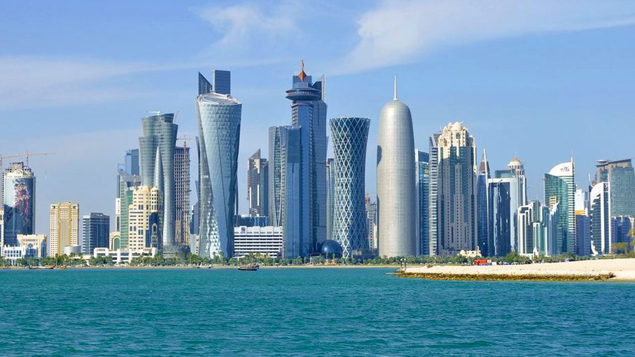قطر تدين الاعتداء على مصفاة الرياض.. وتؤكد: استهداف المنشآت الحيوية منافي للقوانين الدولية