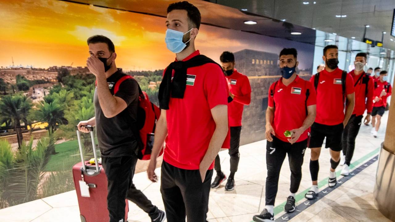 منتخب فلسطين يصل الرياض استعدادًا لموقعة الصقور