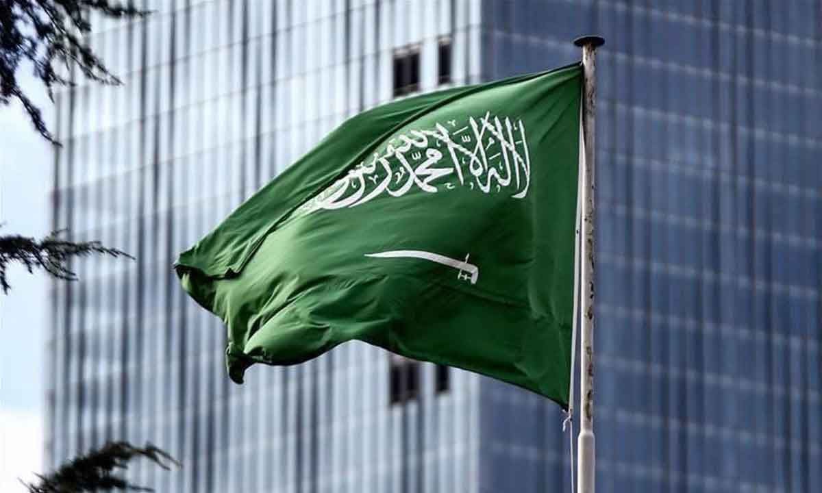 أخبار السعودية اليوم.. انتهاء اختبارات رخص المعلمين والمعلمات غدًا والنتائج 30 مايو.. وإغلاق 7 مساجد بـ6 مناطق بسبب كورونا