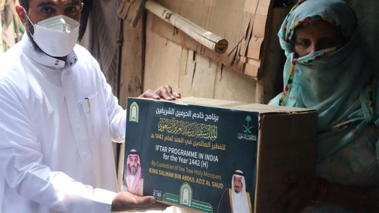 بالصور.. تدشين مشروع خادم الحرمين لتفطير الصائمين للعام 1442هـ بالهند