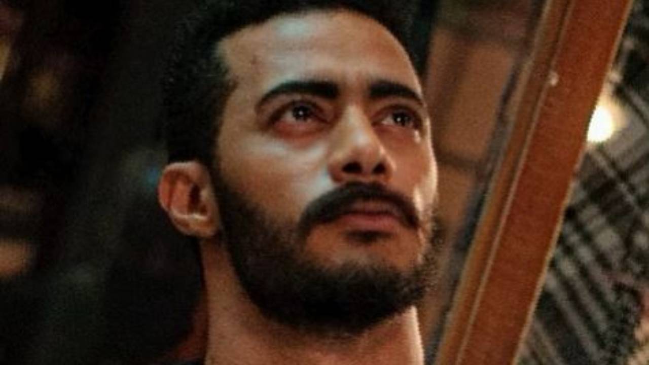 وفاة الطيار أشرف أبو اليسر.. والفنان محمد رمضان يغرد بصورة