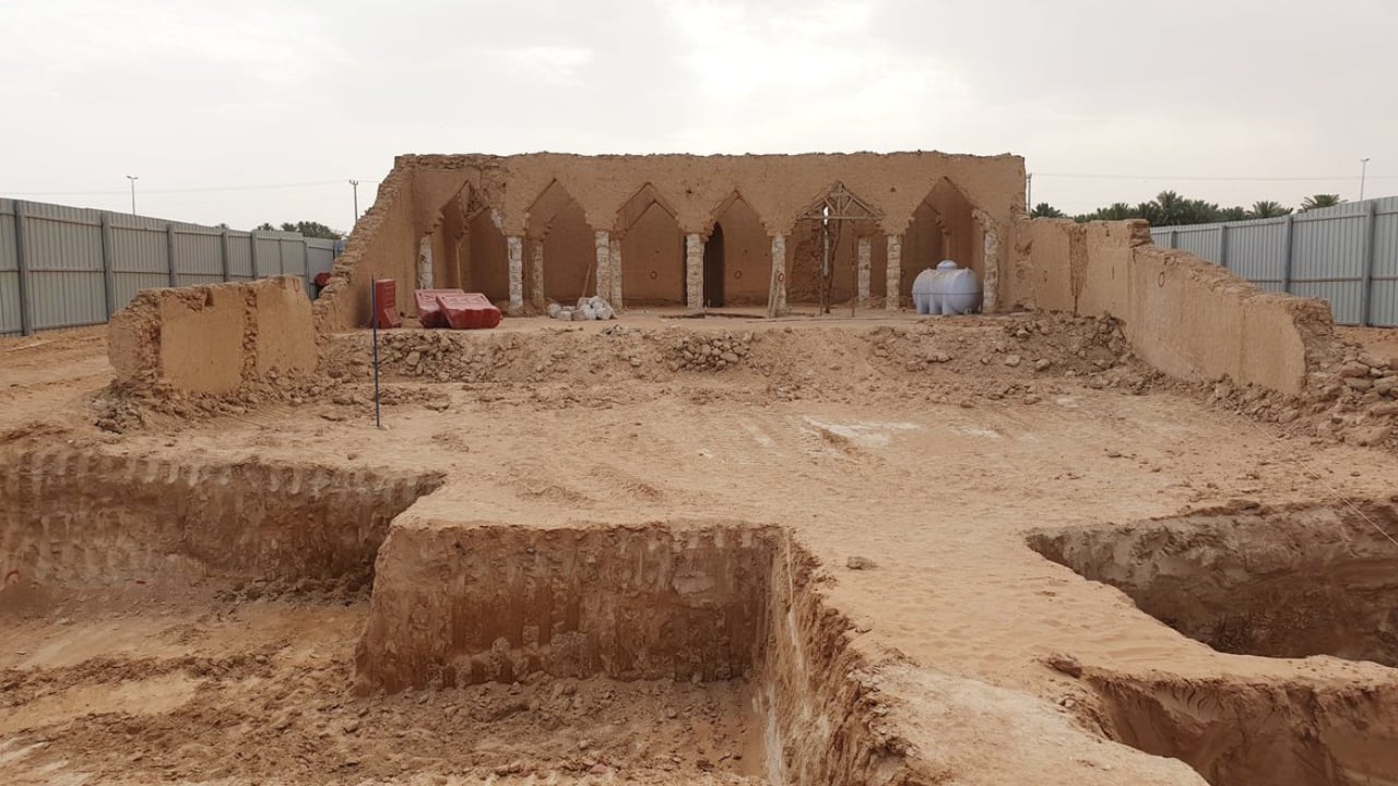 مسجد قصر الشريعة التاريخي بالهياثم شاهد على 104 أعوام من التاريخ