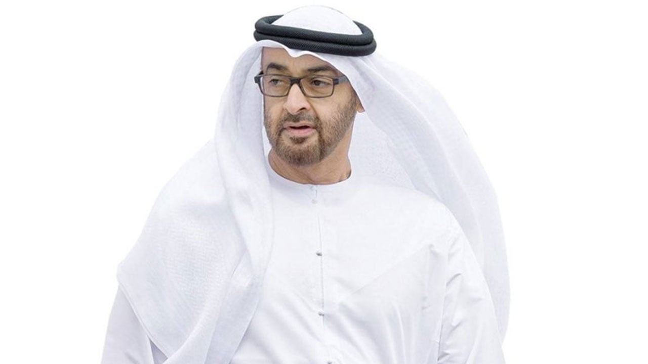 ولي عهد أبوظبي يصل جدة والأمير محمد بن سلمان في استقباله