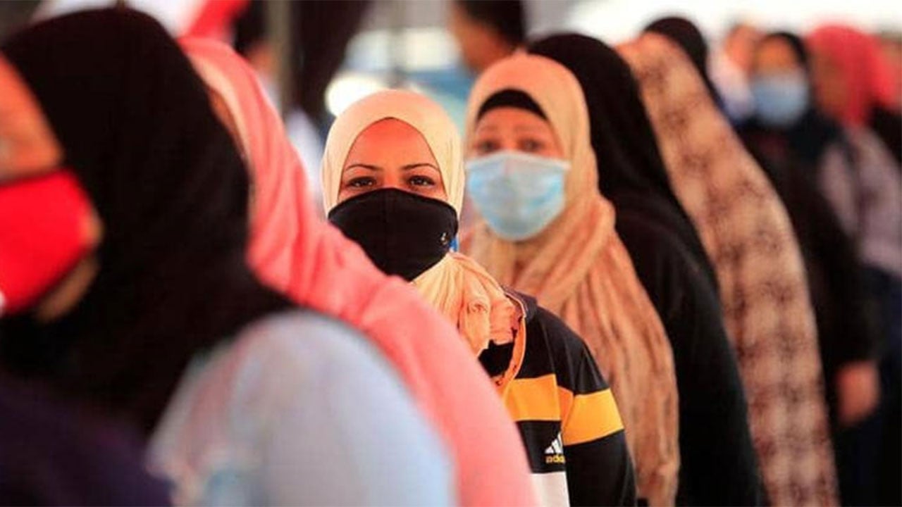 فيروس كورونا.. الإصابات في مصر تواصل الارتفاع و64 حالة وفاة الأربعاء