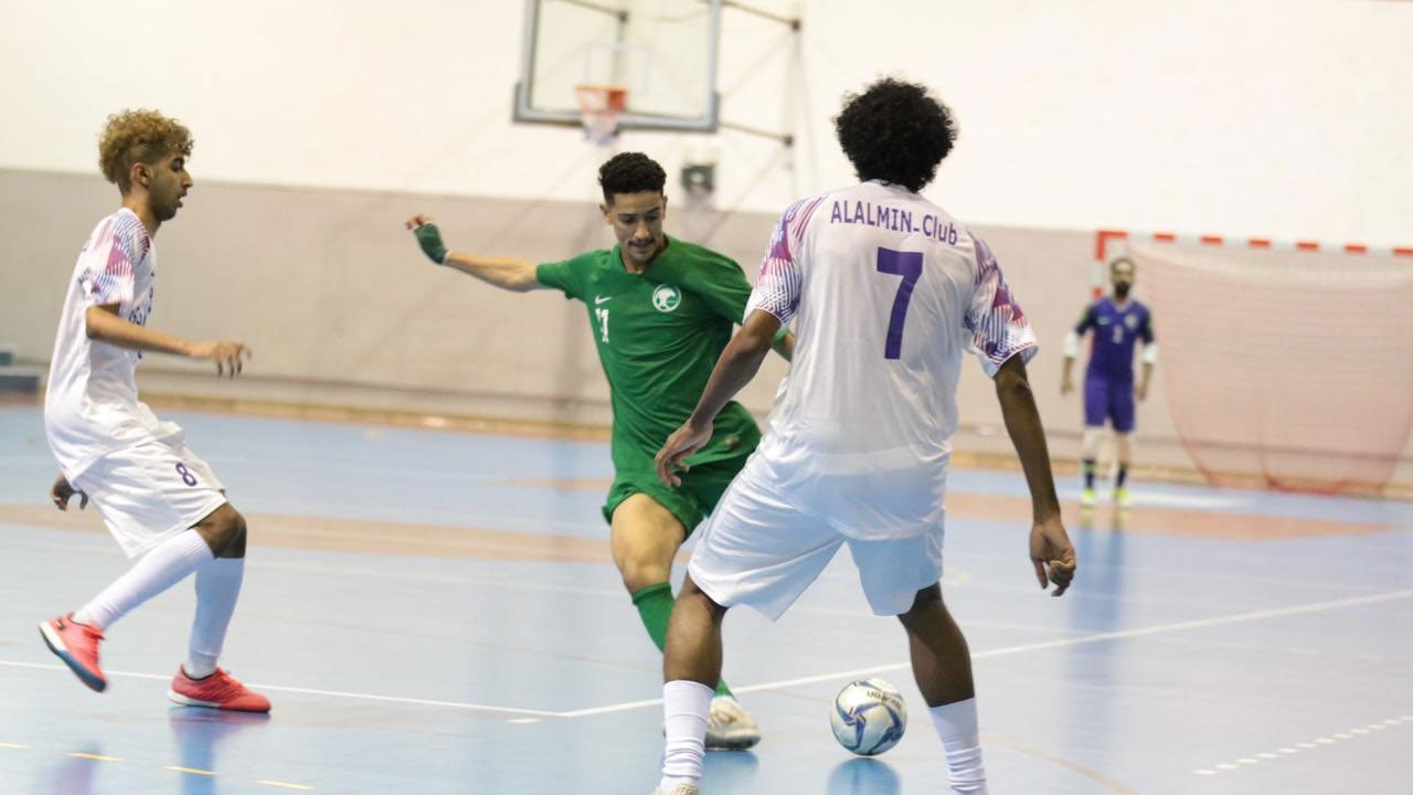 16 لاعبًا بقائمة «أخضر الصالات» استعدادًا للمشاركة في كأس العرب