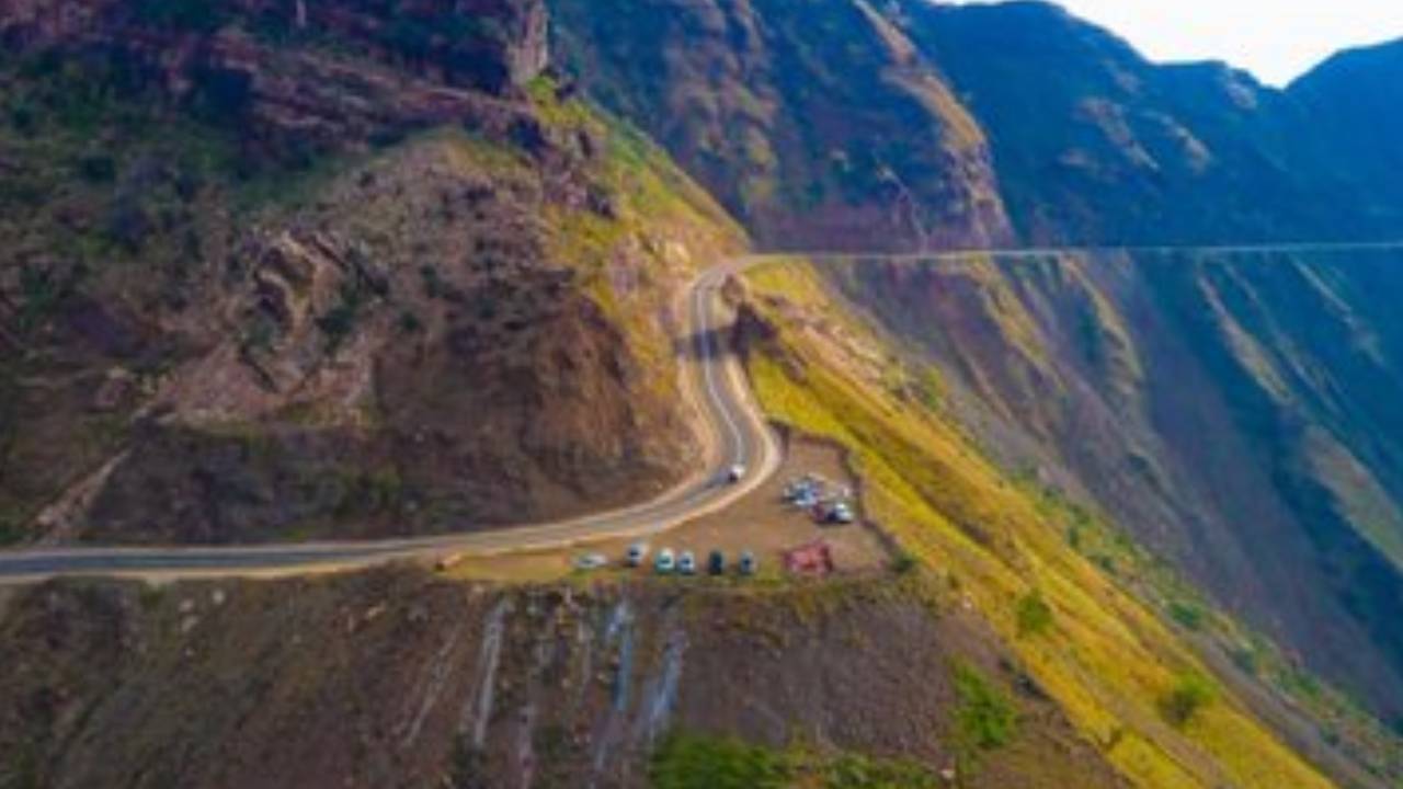 بالصور.. وزير الصناعة يقوم برحلة خاصة إلى جازان ويدعو لزيارتها