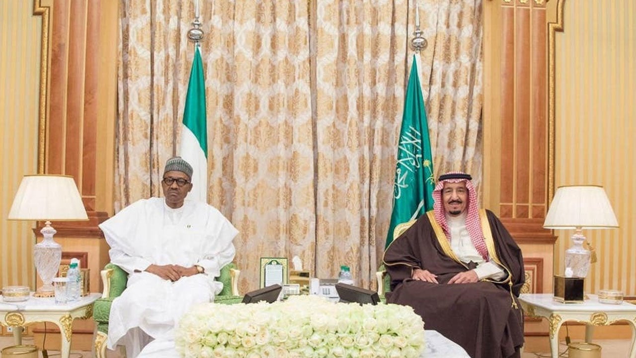 خادم الحرمين الشريفين يتلقى اتصالًا هاتفيًّا من الرئيس النيجيري