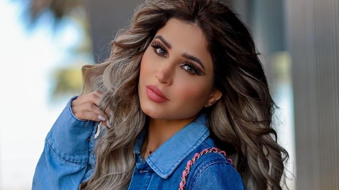 الفاشينستا الكويتية نهى نبيل تتصدر جوجل.. كيف استعادت مسروقاتها؟