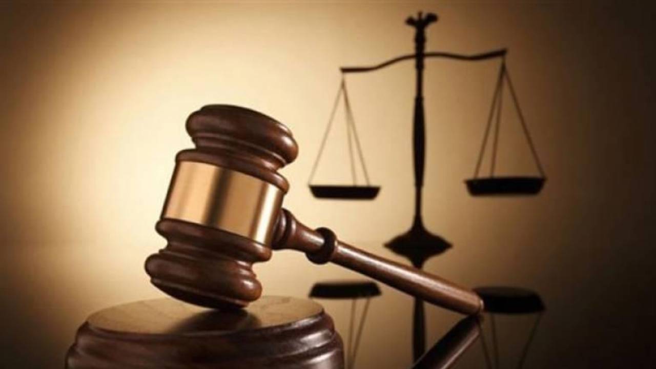 سجن رجل أمن حاول إدخال ممنوعات إلى أحد السجون