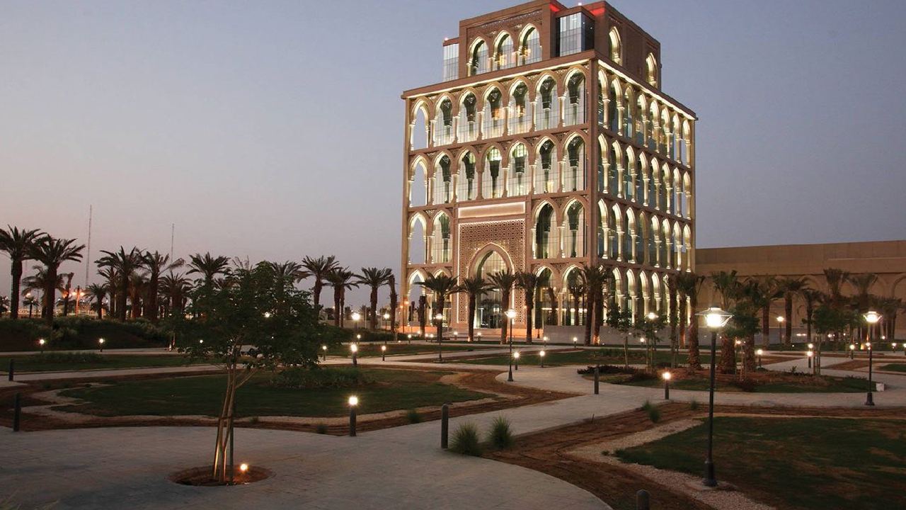 جامعة الملك سعود للعلوم الصحية: «التحصين» شرط الدخول إلى المقرات