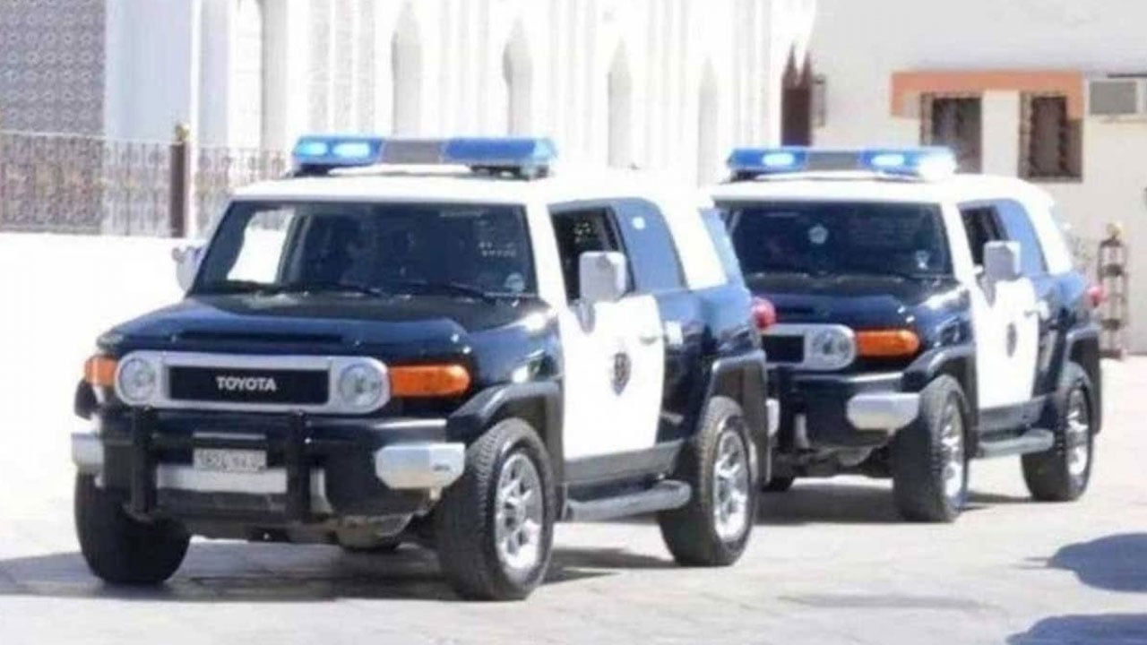 تورُّط 8 مقيمين في انتحال صفة رجال أمن وسلب آلاف الريالات بالرياض