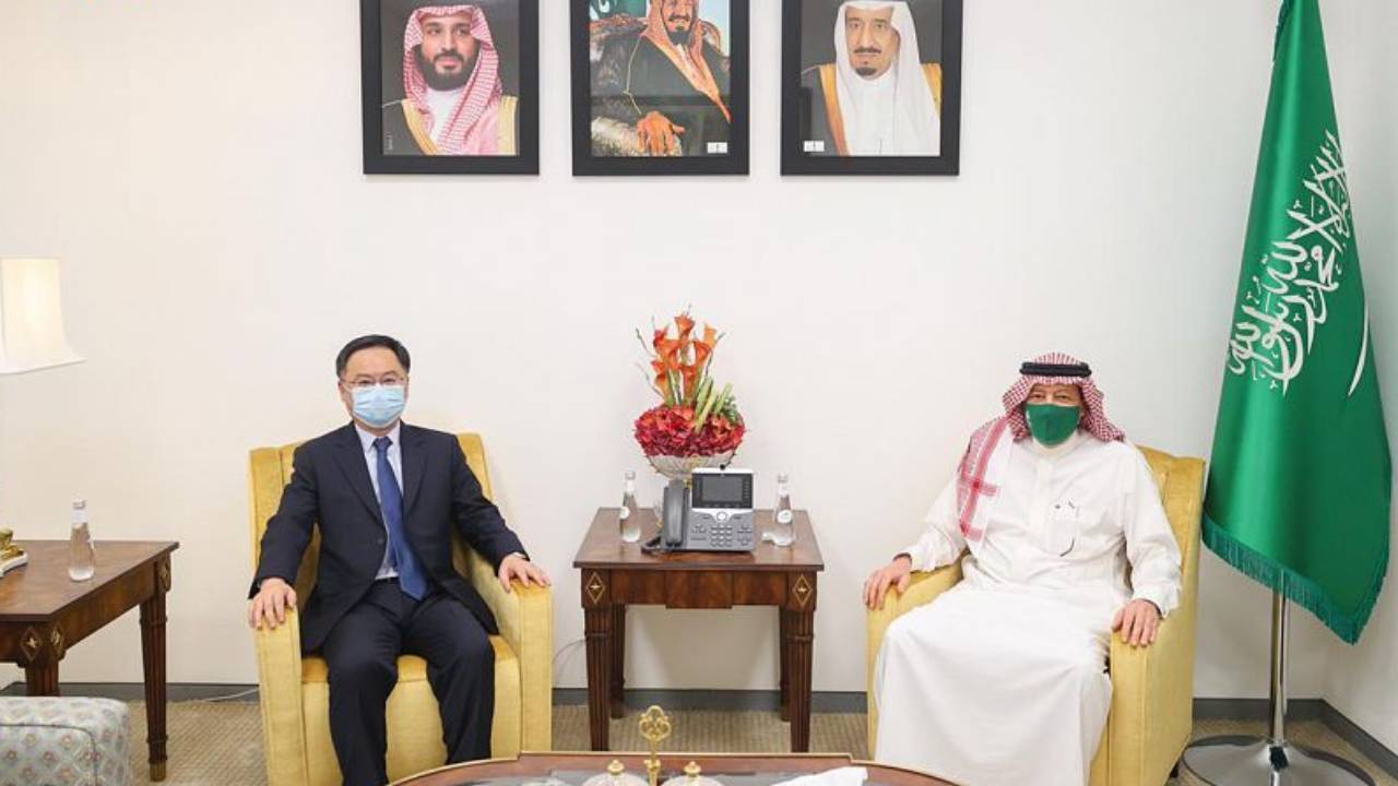 نائب وزير الخارجية يستقبل السفير الصيني لدى المملكة