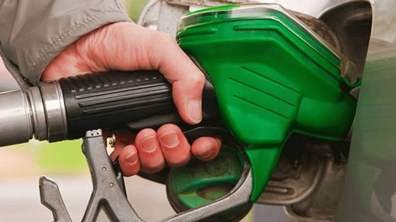 «أرامكو» تعلن أسعار البنزين لشهر يونيو بعد ساعات.. وسط ترقب المواطنين